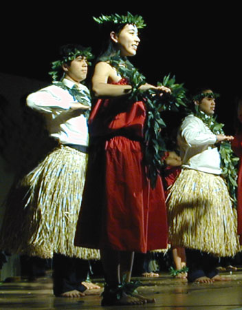 93-HULA-DANCERS